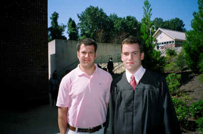 76810008.jpg (3290106 bytes)